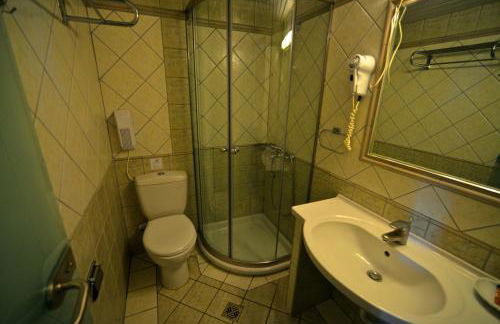 Odeon Hotel - Photo 50