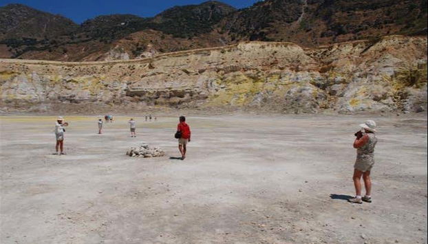 Descobrindo a cratera do vulcão