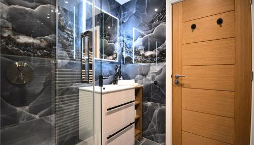 New Two Bedroom Suite - Walk to Trentham Gardens! - Foto 4, Shower