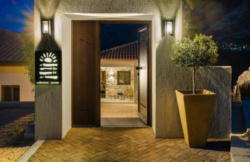 aZOLAki Suites - Photo 13