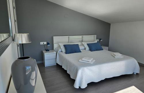 FANTÁSTICO DÚPLEX CON VISTAS IMPRESIONANTES AL MAR - Photo 19