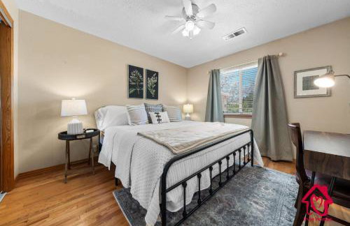 The Rose Garden Estate with Swim Spa - an Irvie Home - Foto 8