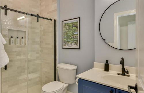 Renovated 2BR by Riverwalk & Medical District - Foto 18