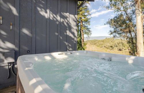 Secluded Lake Cottage with Hot Tub - Foto 21