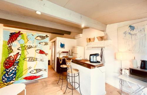 CHEZ BABOU studio d'artistes avec piscine, parking - Photo 8