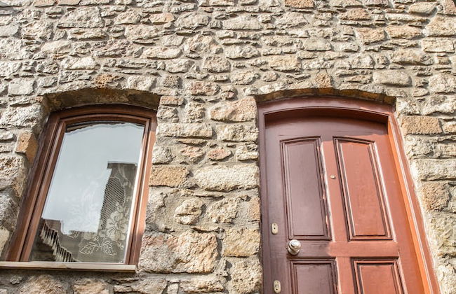 Two Stone Homes - Photo 3