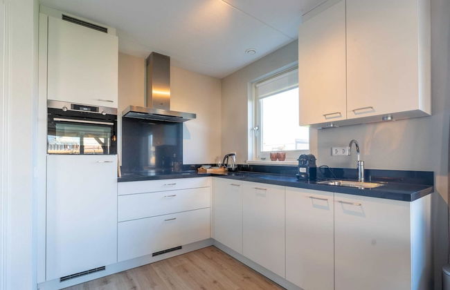 Beautiful Holiday Home in Scherpenisse With Charming Terrace - Foto 33