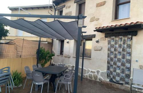 CASA RURAL PUERTO - casa completa con espacio exterior, wifi, estufa, barbacoa, piscina y zona de aparcamiento privada - IDEAL PARA DISFRUTAR EN FAMILIA O GRUPO DE AMIGOS - Foto 45