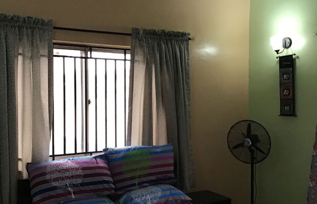 Gees Shortlets Apartments - Foto 6