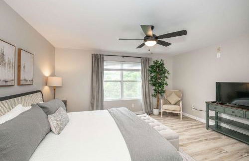 Poolside Paradise Near the Ark - Foto 54