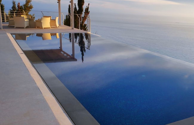 Okeanos Luxury Villas - Resort - Foto 1