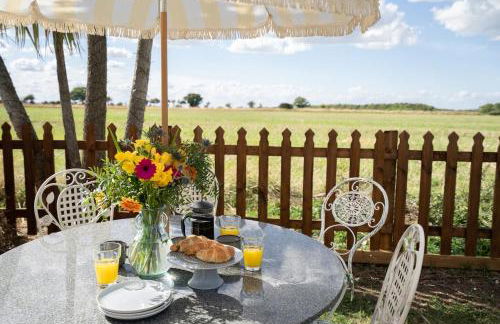 Olive Quay Cottage - Rustic elegance, big country garden Norfolk coast - Foto 9