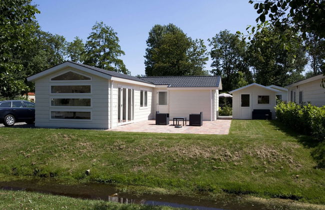 Nice Chalet Near the Golf Course in a Holiday Park - Foto 34