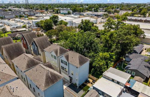 Spacious 3BR/BBQ/Yard/9 min to Downtown & Med Ctr - Foto 5