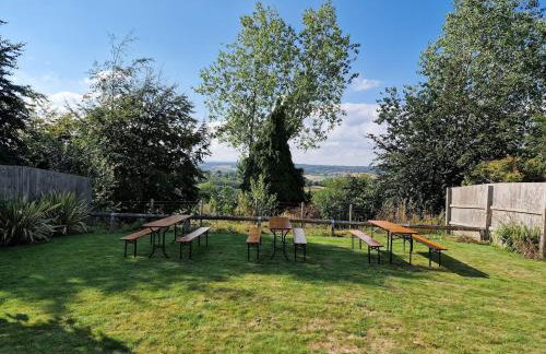 Stunning Barn with Hot Tub on a Secluded Farm - Foto 24