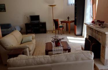 Apartment with a garden, BBQ, swimming pool and jacuzzi - Foto 34