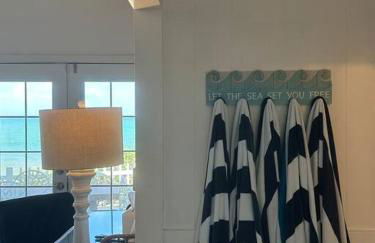 Moeʻuhane Kai Beach Front Home - Photo 20