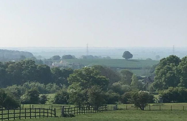 Dog Friendly Shepherd's Hut, Perfect for Couples - Photo 41