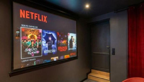 CinemaRoom Auterive Suite cinéma privée Love Room Netflix proche Toulouse - Foto 2