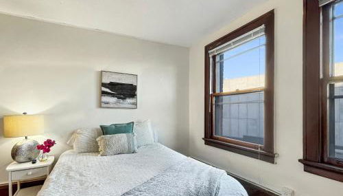 1 Bed Apt on Grand - Walk to 3 Breweries! - Foto 2