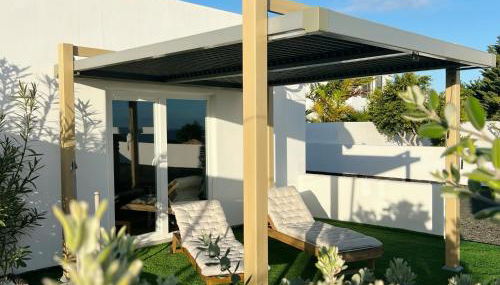 Chalet Emily mit Hot Tub und Meerblick - Foto 4, sunbed, Garden view