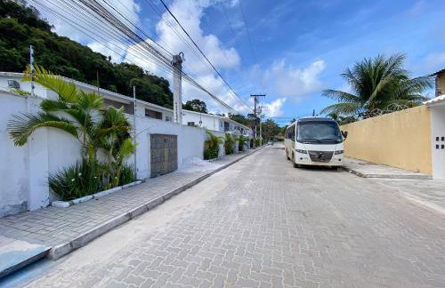 Apto Térreo com 2 quartos (ambos com ar split), sendo 1 suíte, internet privativa 300MBPS, no Residencial Vila Regina, condominio com piscina e área gourmet bem próximo a praia de Taperapuã - Foto 3