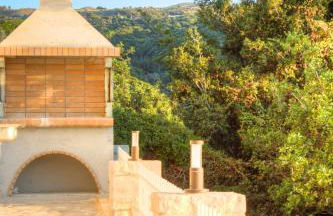 Antigoni Villa, Spacious Nature Retreat with Pool, By ThinkVilla - Foto 10