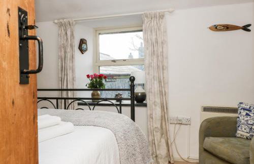 Gurnard's Cottage - Photo 14