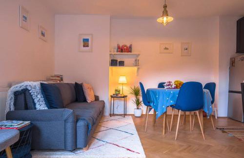 Number 28 Boutique Apartment - Photo 2