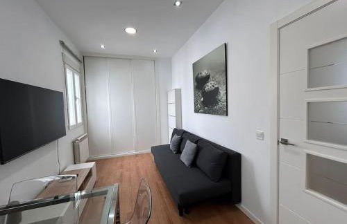 Flat in the Barrio de Las Delicias, Madrid - Photo 2