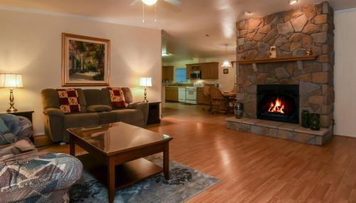 The Blue Nile! Your Florida Vacation is Calling. Vacation, Leisure or Business - Foto 2