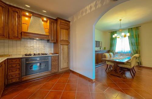 Ampia Casa con Giardino by Host Hero - Photo 16