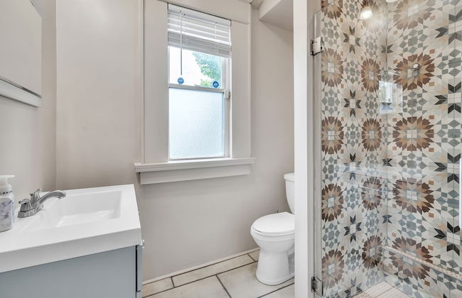 Cozy Renovated 19th Century Home, 5 Min to OSU! 3 Bedroom Home by Paula - Foto 21