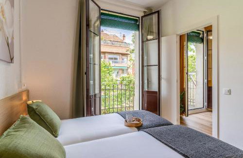 AB Poble Sec - Plaza España - Foto 77