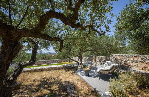 Villa True Oasis with Heated Pool - Photo 31