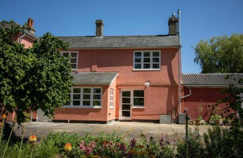 The Manor Dairy - Foto 1