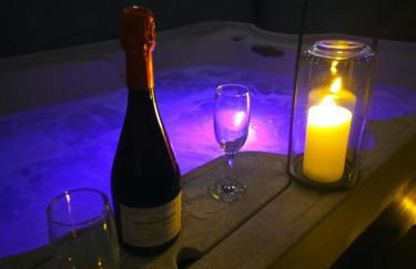 Cocon Jacuzzi privatif - proche Le Mans - Foto 3