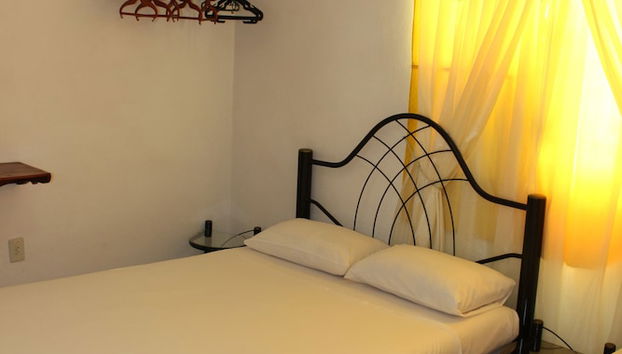 Apartment in Cienfuegos with garden and terrace - Photo 4