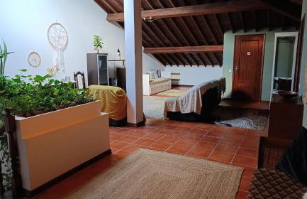 Ben House, private parking - Photo 26