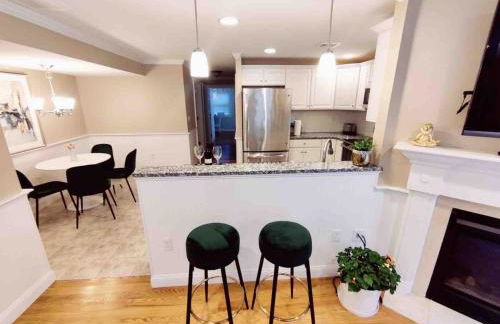 Peaceful 2BR near US Route 1 and Boston - Photo 18