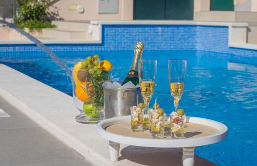 Villa Milena with heated pool and jacuzzi - Photo 27