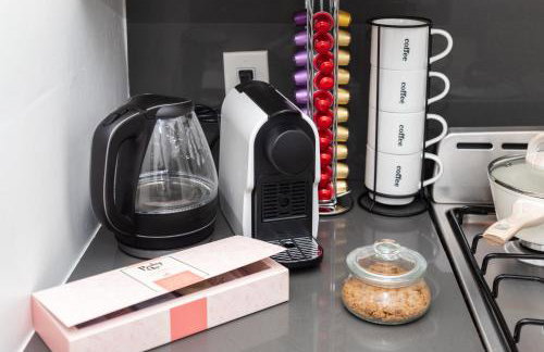 Luxury Oasis in Culver City! Free parking and Jacuzzi - Foto 64