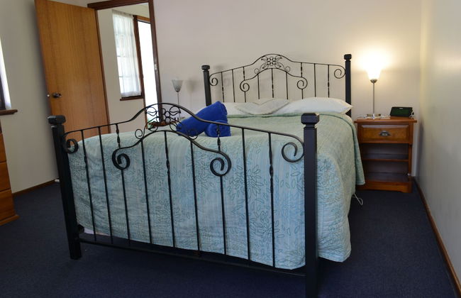 Dolphin Lodge - Photo 32