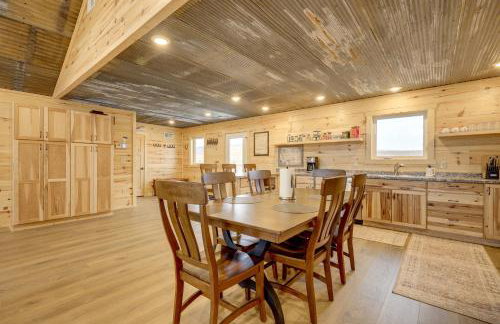 New-Build, Mtn-View White Sulphur Springs Home! - Foto 9