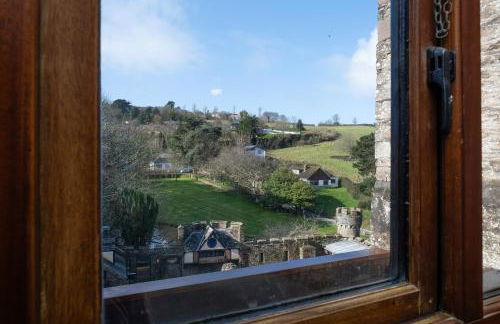 Watermouth Castle, West Tower Apartment - Foto 22