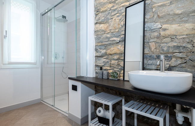 Luxury 2 in Como With 2 Bedrooms and 2 Bathrooms - Photo 29