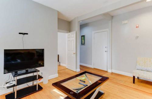 NEW! Boston Condo Near MBTA, 3Mi to Fenway ! (U3) - Foto 18