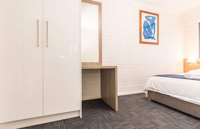 Batavia Apartment - Photo 10