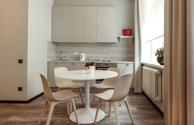 Old Town Trio Apartments - Photo 11