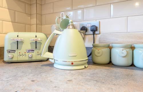 Pass the Keys Family Friendly home in Baildon Court-Free Parking - Foto 17